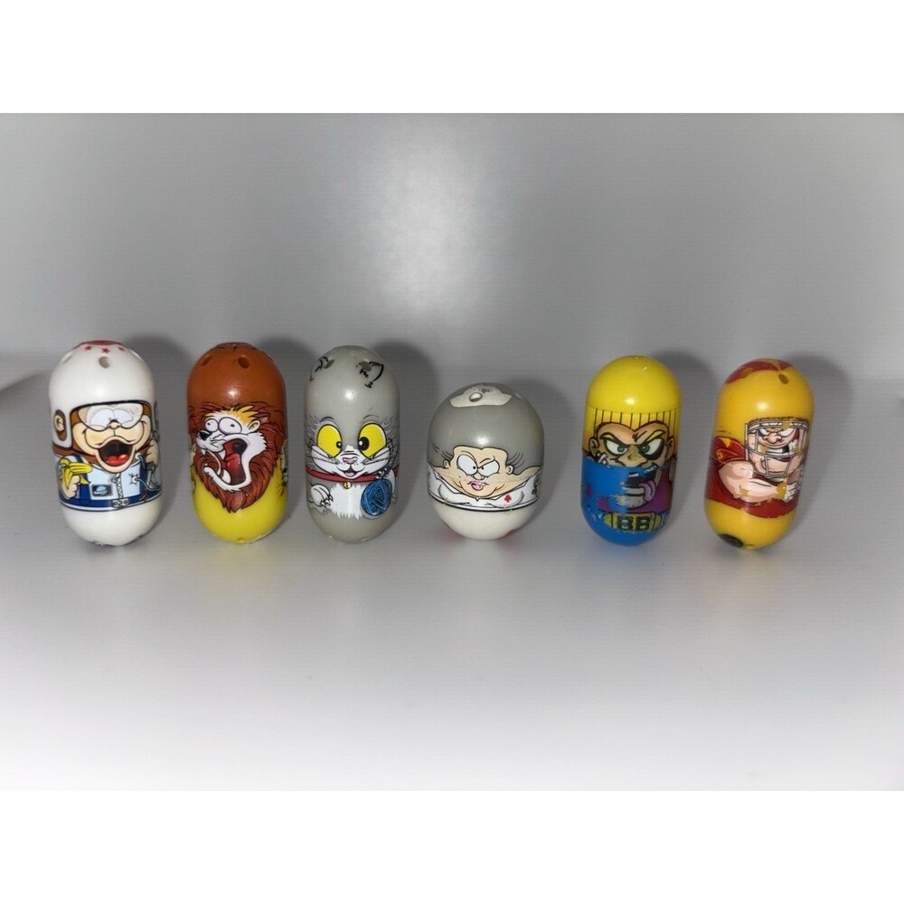 Mighty Beanz Lot of 6 Moose Toys Nurse Lion Football Cat Space Monkey Bruno 2010